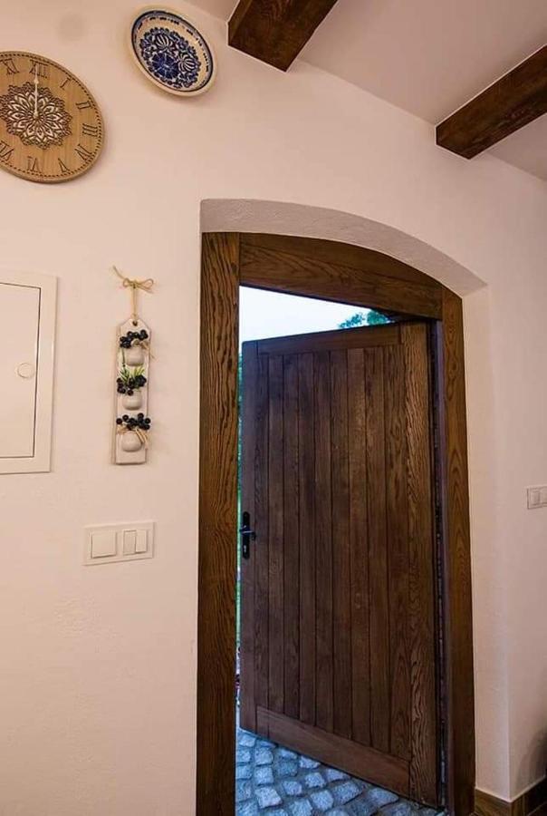 Roganty Apartment